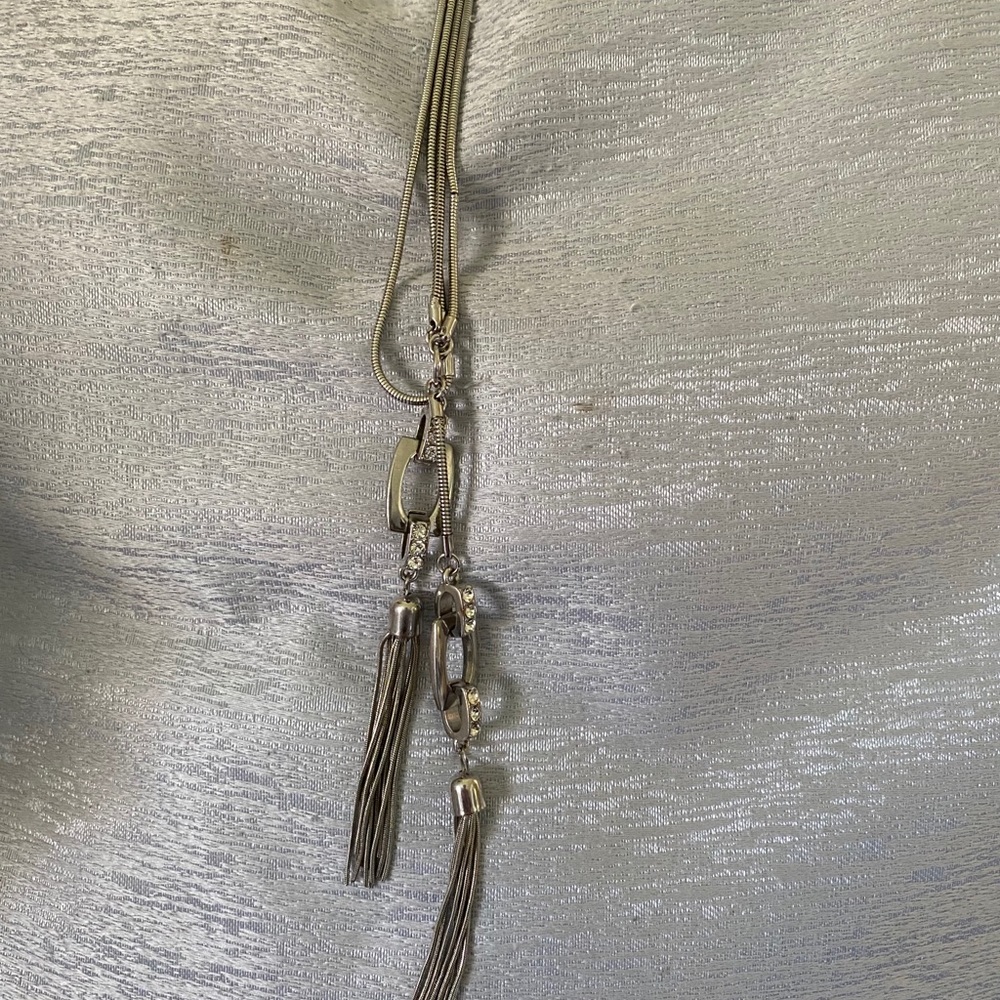 Gently used necklace-worn 2 times-looks brand new